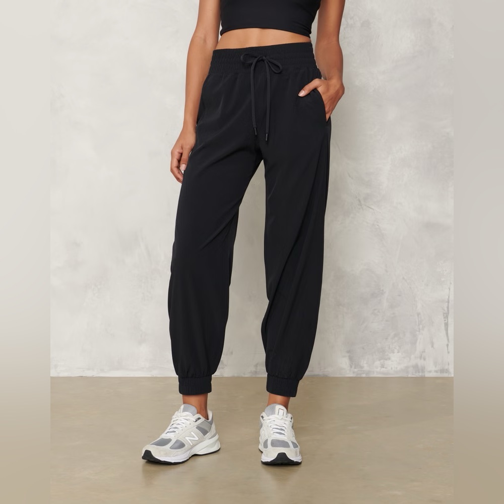 Abercrombie & Fitch YPB motionTEK Jogger